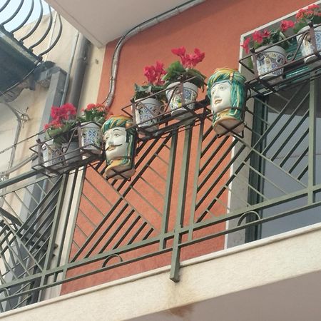 Aurhouse Hotel Castel di Iudica Kültér fotó